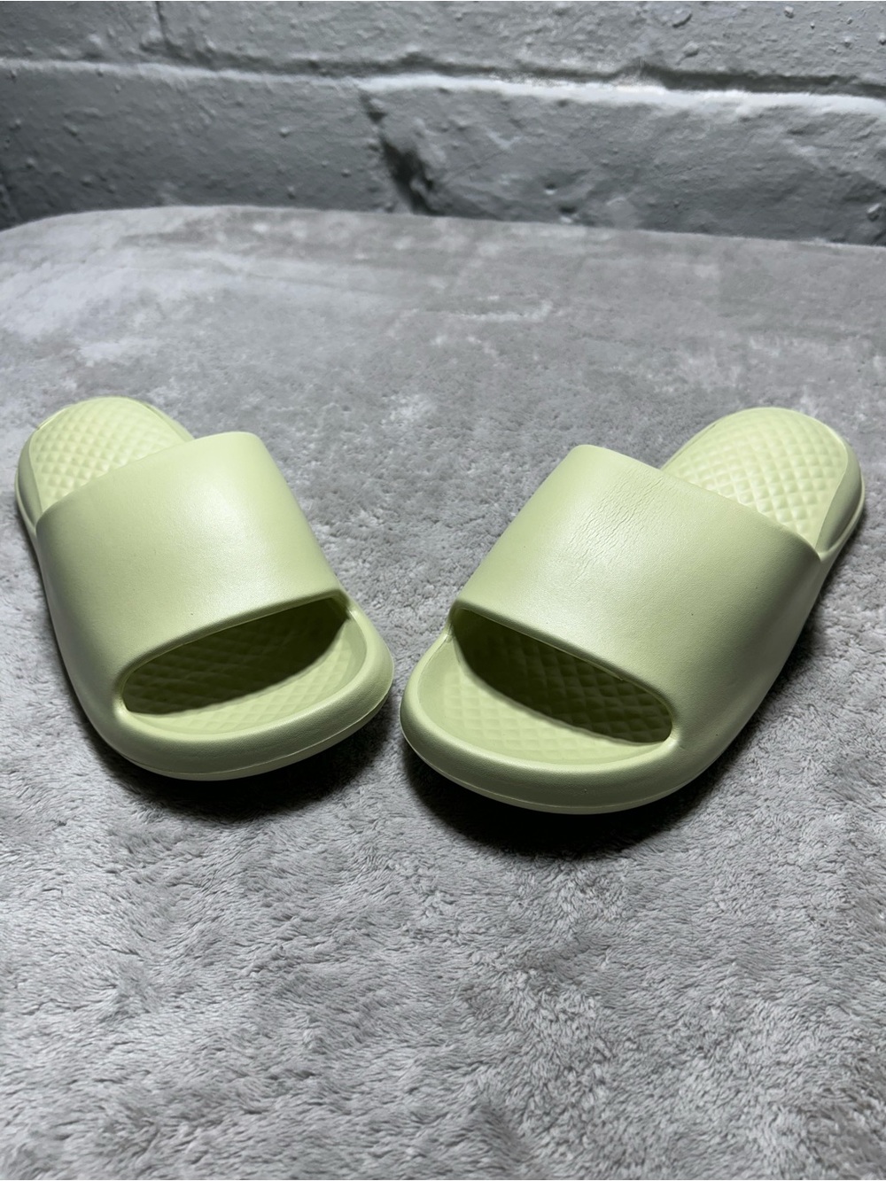 Men's or Women’s Slide Sandals - Light Green, Size 9-9.5